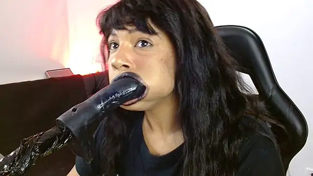 Anabel693 online show from February 25, 2025, 11:19 am