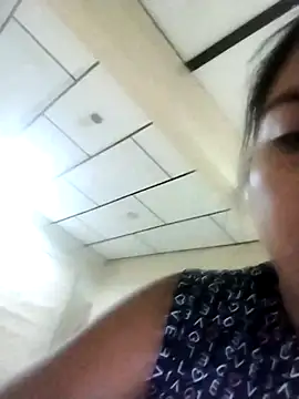 Snapshot of Valeer_abby chatting on January 1, 2025, 1:15 am Valeer abby online show from January 1, 2025, 1:15 am