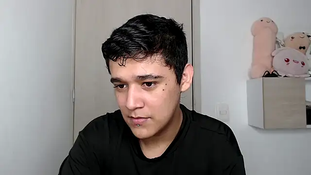 Snapshot of kaiine190 chatting on October 22, 2025, 6:46 am kaiine190 online show from October 22, 2025, 6:46 am