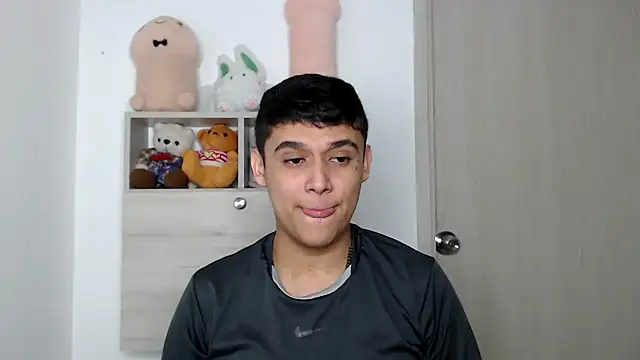 kaiine190 online show from January 12, 2026, 4:50 am