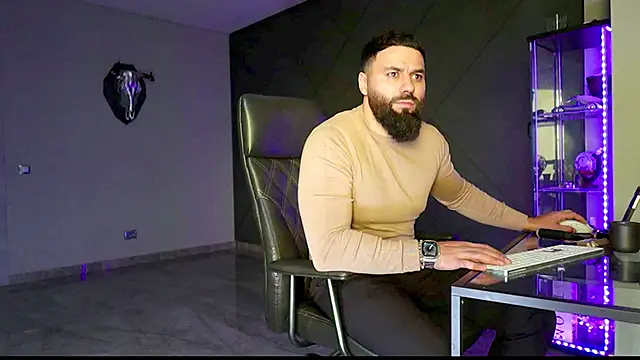 mattmasterss online show from March 4, 2025, 3:26 pm