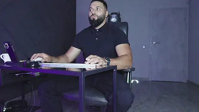 mattmasterss online show from September 30, 2025, 8:25 pm