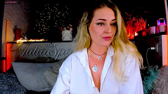  JuliaSpace  online show from March 11, 2025, 5:13 pm