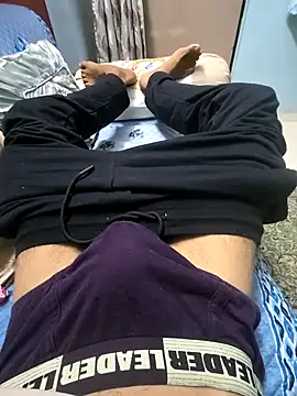 Yours1311 online show from April 10, 2026, 3:39 pm