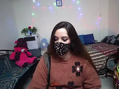 Arushisingh8888 online show from January 19, 2025, 11:45 am