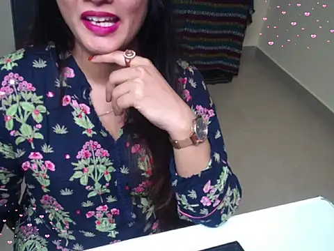 Arushisingh8888 online show from October 11, 2025, 3:10 pm