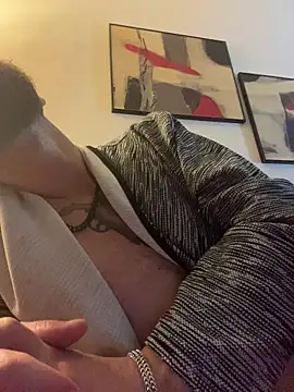 Antonio Vatooo online show from November 10, 2025, 2:32 am