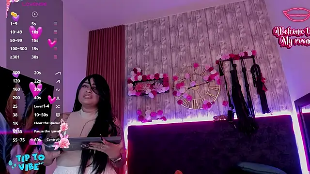 Neko Misaki online show from November 13, 2025, 11:53 am