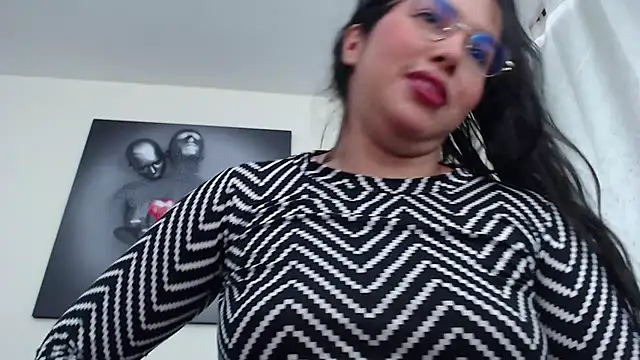 KatrinaRolan online show from November 13, 2025, 9:58 pm