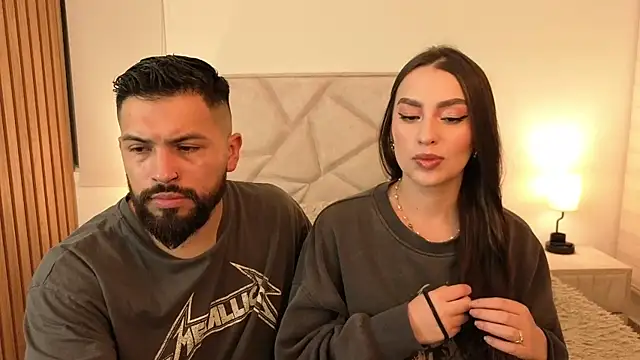 Snapshot of teseo_and_afroditha_ chatting on December 3, 2025, 2:30 am teseo and afroditha online show from December 3, 2025, 2:30 am