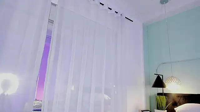 EvaaStevens online show from March 22, 2025, 6:03 pm