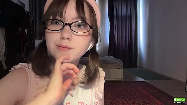 electric babe online show from June 7, 2026, 1:26 pm