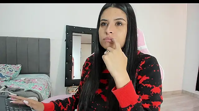  elektrah online show from February 19, 2025, 2:01 pm