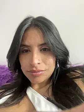 Snapshot of _elektrah chatting on June 22, 2026, 4:53 am elektrah online show from June 22, 2026, 4:53 am