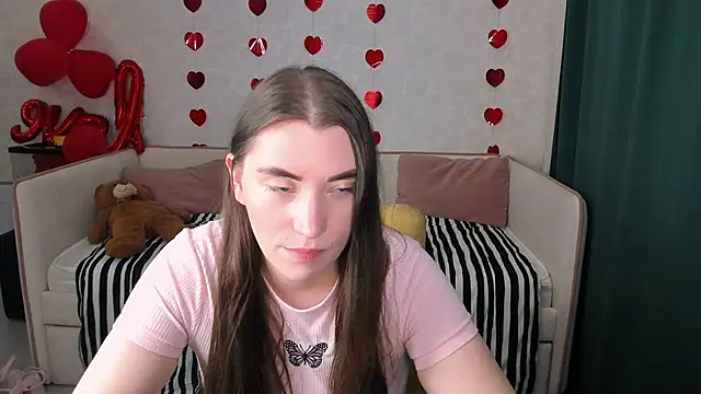 pussyhome2407 online show from March 5, 2025, 9:04 pm