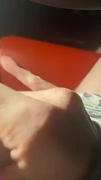 Flouflolutin online show from January 15, 2026, 3:27 pm