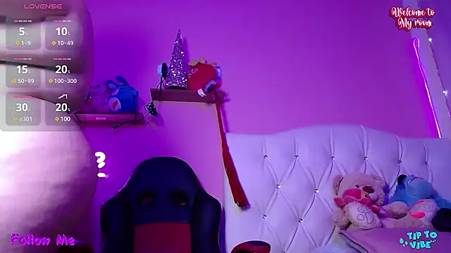 HECATE 23 online show from February 19, 2025, 1:06 pm