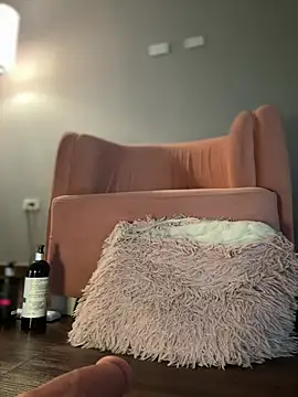 emiss  online show from March 18, 2025, 5:42 pm