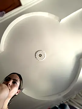 emiss  online show from October 9, 2025, 1:31 pm