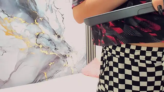 Rubi 30 online show from December 17, 2025, 11:27 am