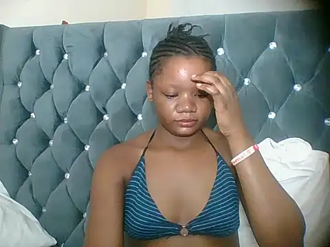 HotJeylee online show from March 17, 2026, 10:46 pm