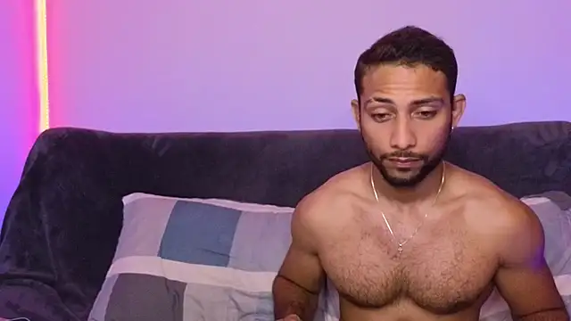 Snapshot of catalina_y_tylerjhons chatting on January 24, 2025, 10:11 am catalina y tylerjhons online show from January 24, 2025, 10:11 am