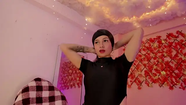 Sweet Candies online show from February 3, 2025, 1:09 am