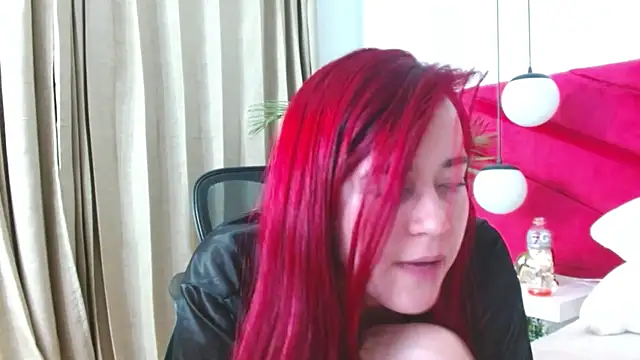 Sophie ponce online show from June 3, 2026, 2:33 pm