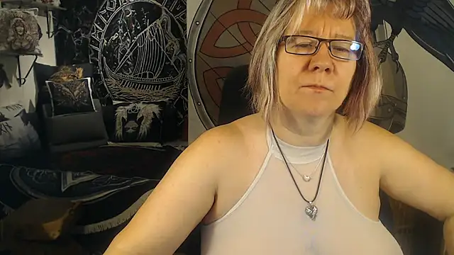 TittenMichelle online show from October 5, 2025, 4:11 am