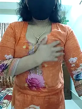 Snapshot of Payel-Sen chatting on April 20, 2026, 8:21 pm Payel-Sen online show from April 20, 2026, 8:21 pm