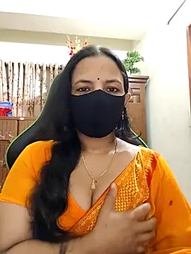 Snapshot of Payel-Sen chatting on May 5, 2026, 8:28 pm Payel-Sen online show from May 5, 2026, 8:28 pm