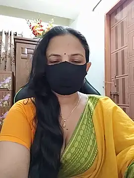 Snapshot of Payel-Sen chatting on June 4, 2026, 7:42 pm Payel-Sen online show from June 4, 2026, 7:42 pm