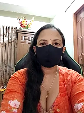 Snapshot of Payel-Sen chatting on June 8, 2026, 7:47 pm Payel-Sen online show from June 8, 2026, 7:47 pm