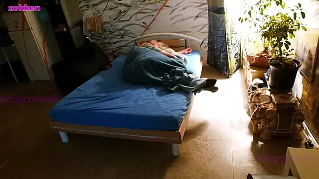 Snapshot of BongChannel chatting on January 5, 2025, 11:59 am BongChannel online show from January 5, 2025, 11:59 am