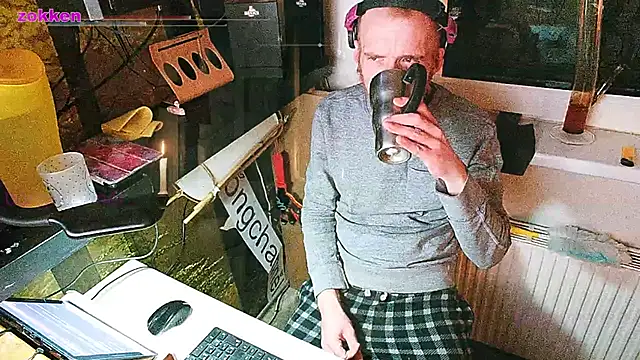 Snapshot of BongChannel chatting on January 12, 2025, 12:07 am BongChannel online show from January 12, 2025, 12:07 am