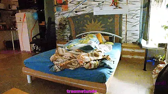 Snapshot of BongChannel chatting on January 23, 2025, 1:35 pm BongChannel online show from January 23, 2025, 1:35 pm