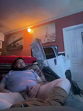 bigdickgio6923 online show from February 15, 2026, 8:57 am