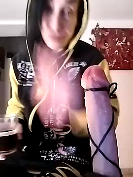 freyamoret online show from February 14, 2025, 4:04 am