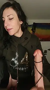 freyamoret online show from February 20, 2026, 4:20 am