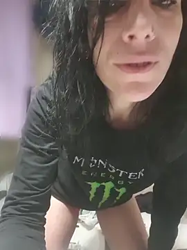 freyamoret online show from March 25, 2026, 4:51 am