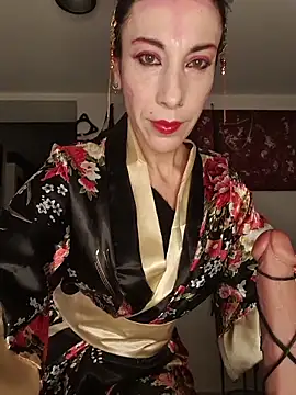 freyamoret online show from May 18, 2026, 1:35 am