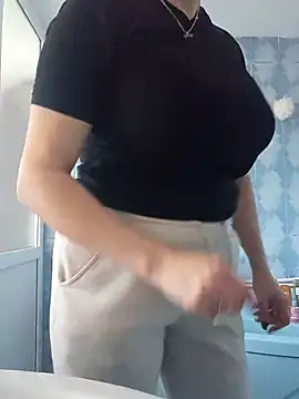 KristenVega online show from February 12, 2025, 10:03 am