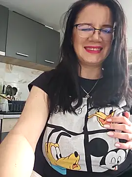 KristenVega online show from March 5, 2026, 12:45 pm