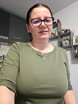 KristenVega online show from March 19, 2026, 12:20 pm