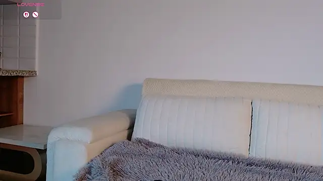 AMELIETARSON online show from April 23, 2026, 9:39 pm