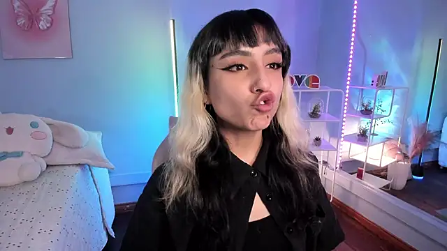 MaveParks  online show from October 2, 2025, 11:39 am