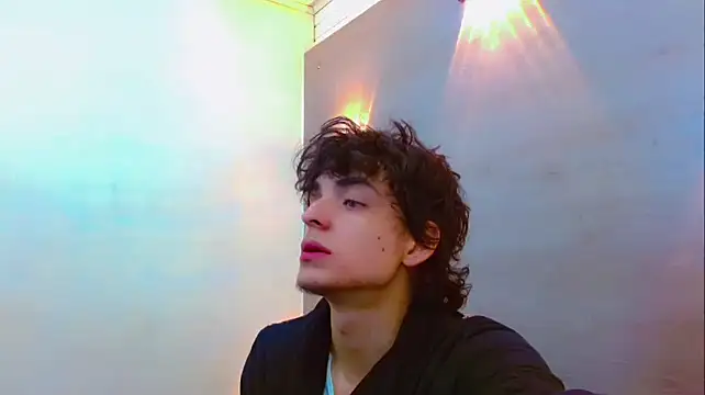 Sr BonnyEthan online show from January 14, 2026, 2:01 pm