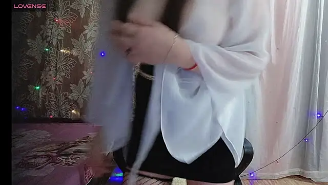 Lanian 99 online show from November 26, 2025, 10:44 pm