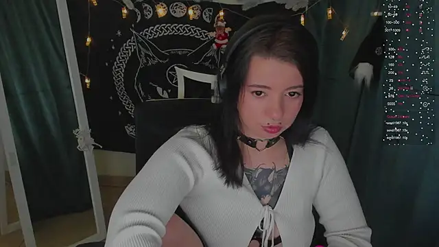 Snapshot of Sam_Mystery chatting on December 13, 2024, 1:44 pm Sam Mystery online show from December 13, 2024, 1:44 pm