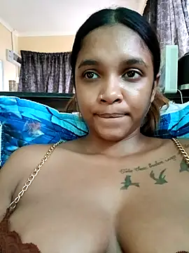 Indianqueen03 online show from October 11, 2025, 1:09 pm